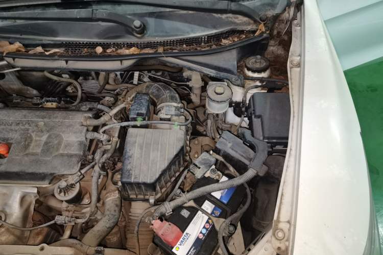 Used Honda Crider 2013 1.8L automatic comfort version Engine Bay Left