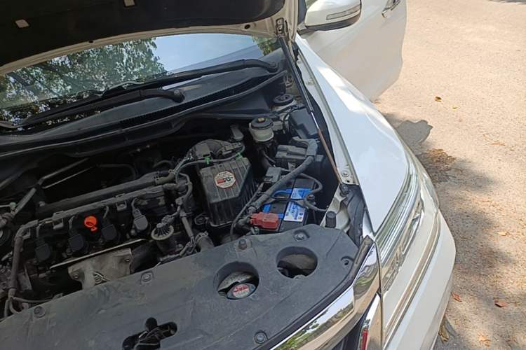 Used Honda Crider 2013 1.8L automatic luxury edition Engine Bay Left