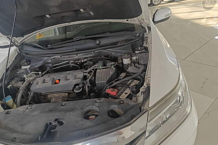 Used Honda Crider 2013 1.8L automatic luxury edition Engine Bay Left