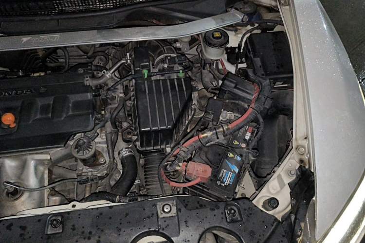 Used Honda Crider 2013 1.8L automatic luxury edition Engine Bay Left