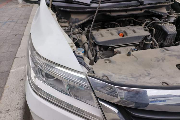 Used Honda Crider 2013 1.8L automatic luxury edition Engine Bay Right