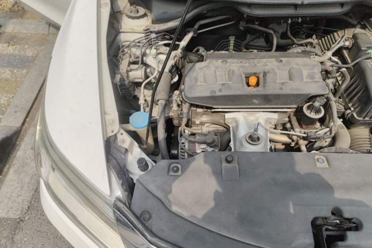 Used Honda Crider 2013 1.8L automatic luxury edition Engine Bay Right