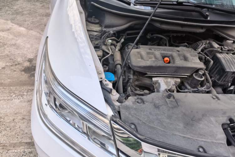 Used Honda Crider 2013 1.8L automatic luxury edition Engine Bay Right