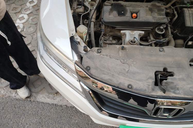 Used Honda Crider 2013 1.8L automatic luxury edition Engine Bay Right