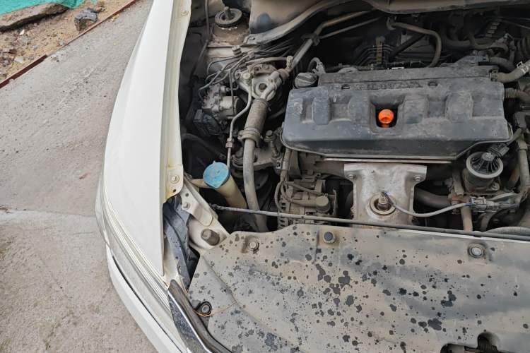 Used Honda Crider 2013 1.8L automatic comfort version Engine Bay Right