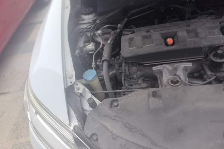 Used Honda Crider 2013 1.8L automatic luxury edition Engine Bay Right
