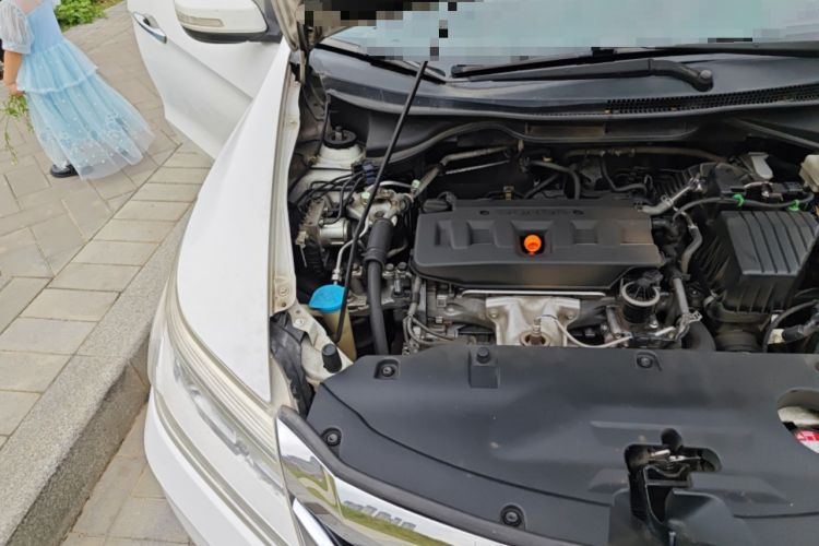Used Honda Crider 2013 1.8L automatic luxury edition Engine Bay Right
