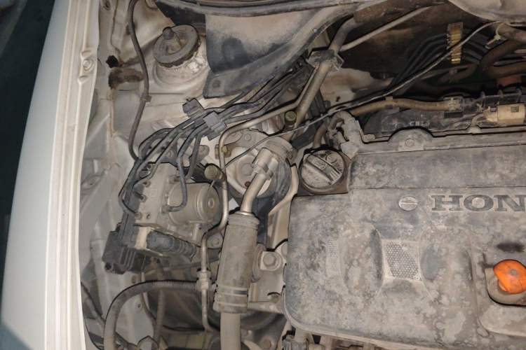 Used Honda Crider 2013 1.8L automatic luxury edition Engine Bay Right