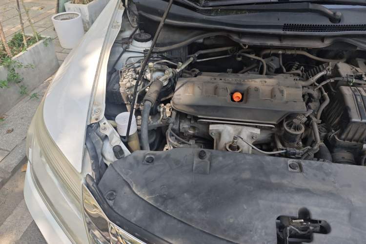 Used Honda Crider 2013 1.8L automatic comfort version Engine Bay Right