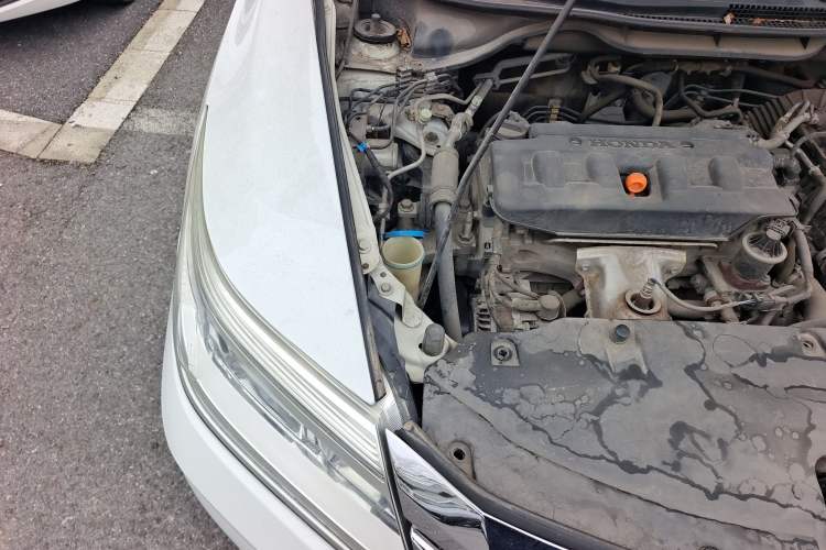 Used Honda Crider 2013 1.8L automatic luxury edition Engine Bay Right