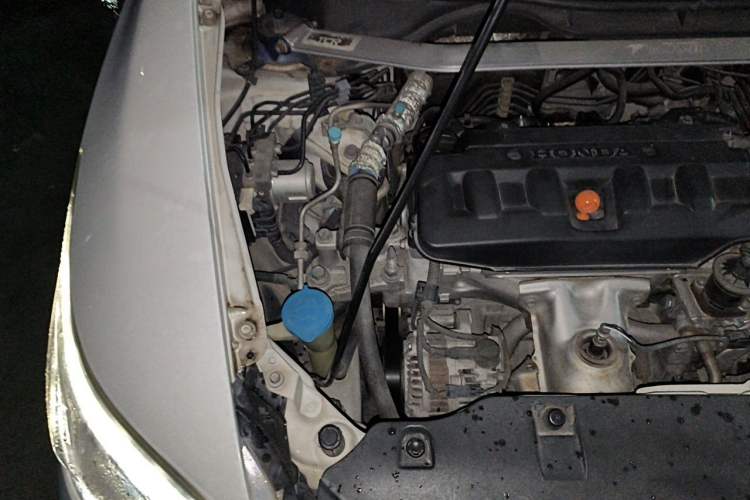 Used Honda Crider 2013 1.8L automatic luxury edition Engine Bay Right