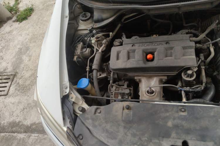 Used Honda Crider 2013 1.8L automatic luxury edition Engine Bay Right