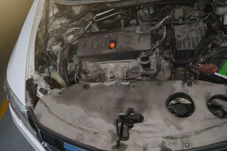 Used Honda Crider 2013 1.8L automatic luxury edition Engine Bay Right
