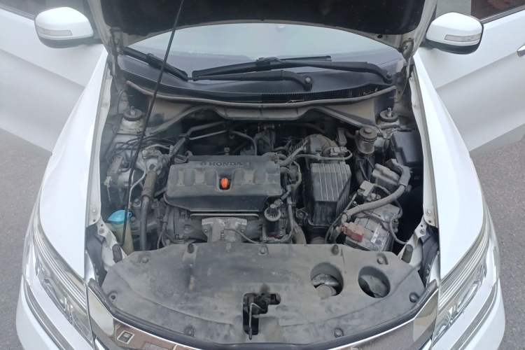 Used Honda Crider 2013 1.8L automatic luxury edition Engine Bay