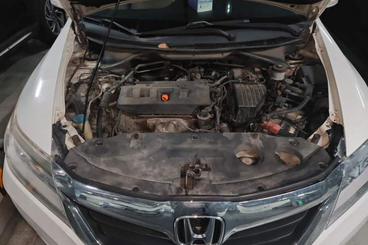 Used Honda Crider 2013 1.8L manual Comfort version Engine Bay