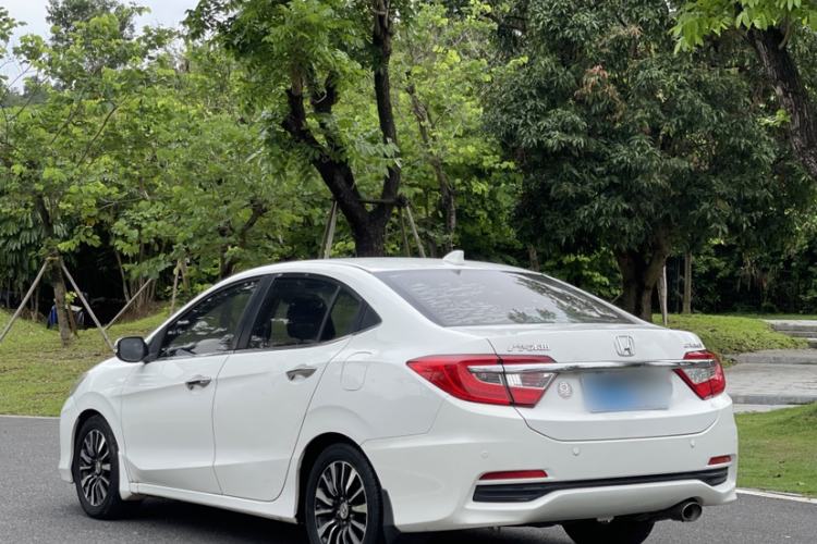 Used Honda Crider 2013 1.8L automatic luxury edition Exterior 2