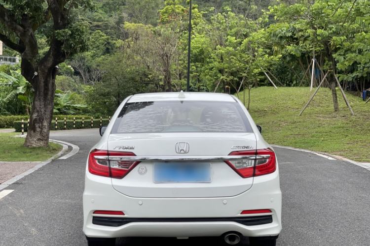 Used Honda Crider 2013 1.8L automatic luxury edition Exterior 4