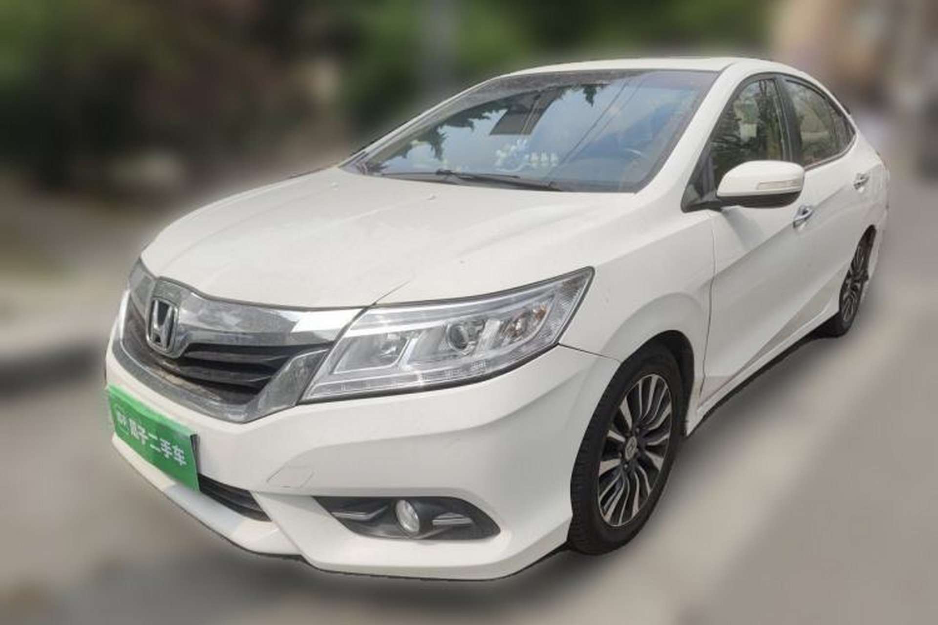 Used Honda Crider 2013 1.8L automatic luxury edition Front Left 45 Deg