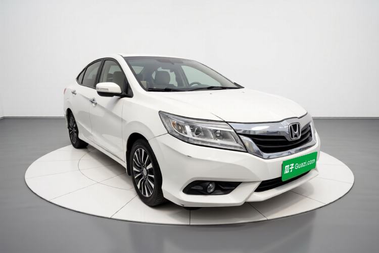 Used Honda Crider 2013 1.8L automatic luxury edition Front Right 45 Deg