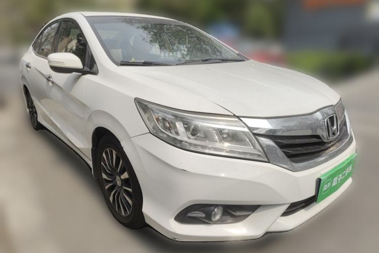 Used Honda Crider 2013 1.8L automatic luxury edition Front Right 45 Deg