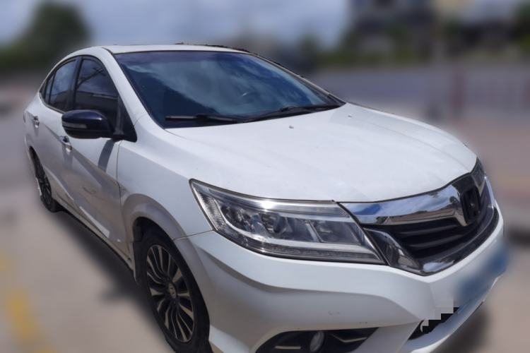 Used Honda Crider 2013 1.8L automatic luxury edition Front Right 45 Deg