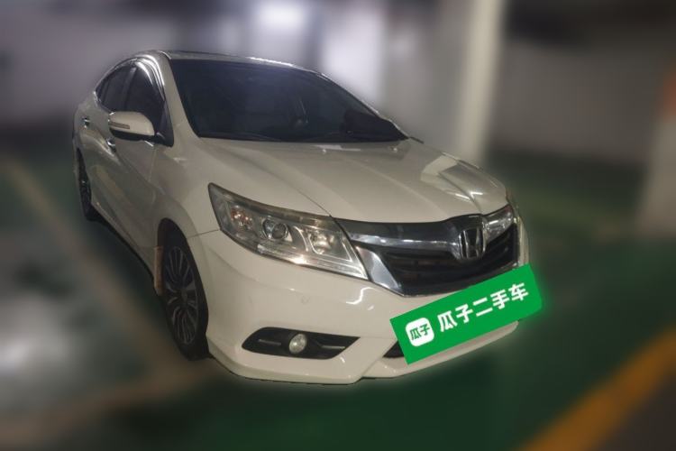 Used Honda Crider 2013 1.8L automatic luxury edition Front Right 45 Deg