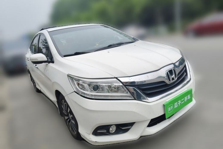 Used Honda Crider 2013 1.8L automatic luxury edition Front Right 45 Deg