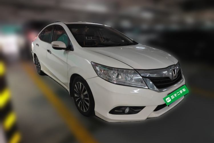 Used Honda Crider 2013 1.8L automatic luxury edition Front Right 45 Deg