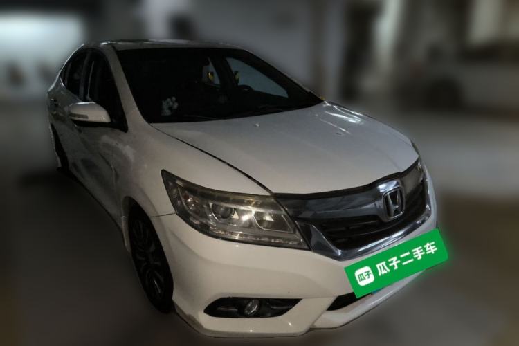 Used Honda Crider 2013 1.8L automatic luxury edition Front Right 45 Deg