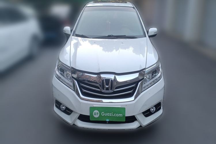 Used Honda Crider 2013 1.8L automatic luxury edition Front