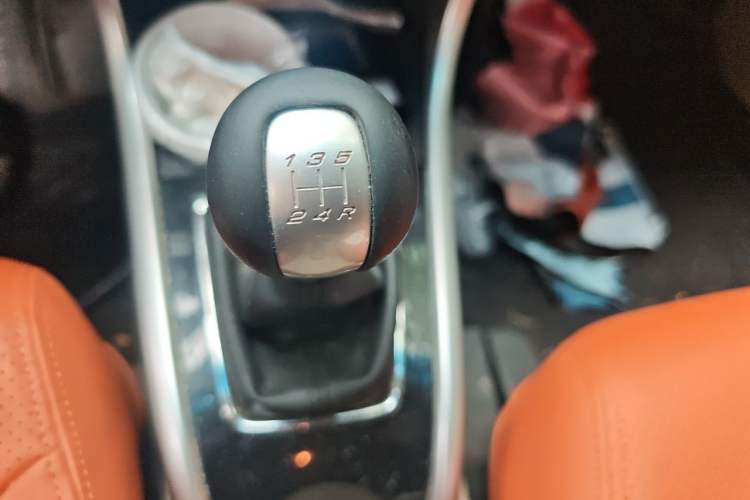 Used Honda Crider 2013 1.8L manual Comfort version Gear Lever