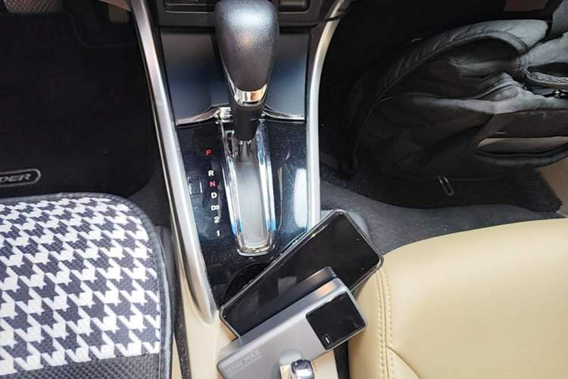 Used Honda Crider 2013 1.8L automatic luxury edition Gear Lever
