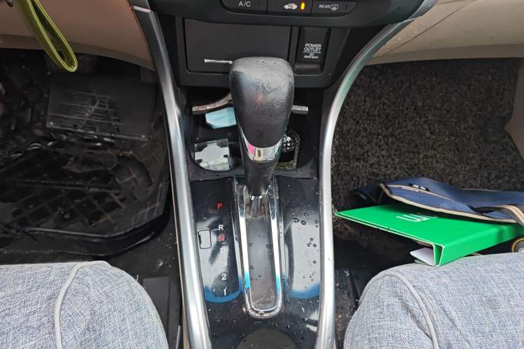 Used Honda Crider 2013 1.8L automatic comfort version Gear Lever