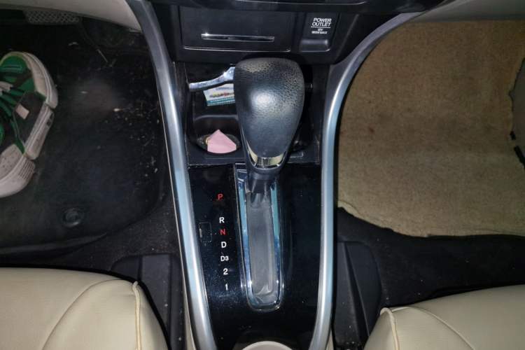 Used Honda Crider 2013 1.8L automatic comfort version Gear Lever