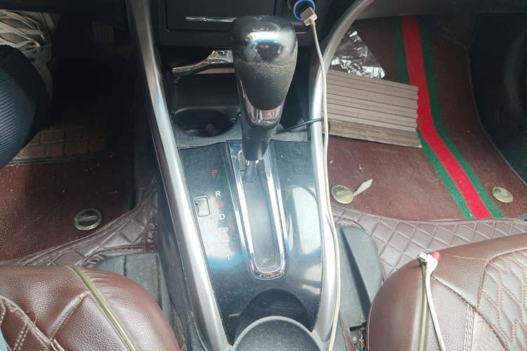 Used Honda Crider 2013 1.8L automatic luxury edition Gear Lever