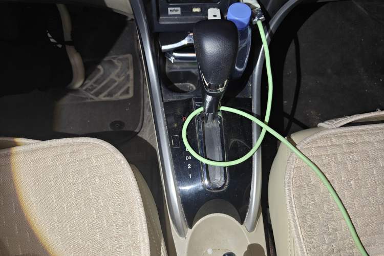 Used Honda Crider 2013 1.8L automatic luxury edition Gear Lever