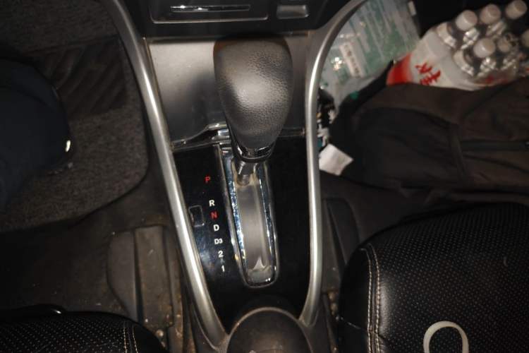 Used Honda Crider 2013 1.8L automatic luxury edition Gear Lever