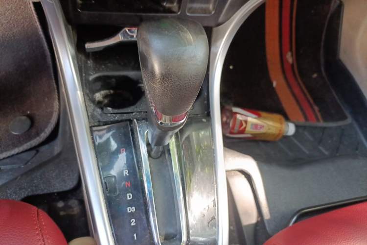 Used Honda Crider 2013 1.8L automatic comfort version Gear Lever
