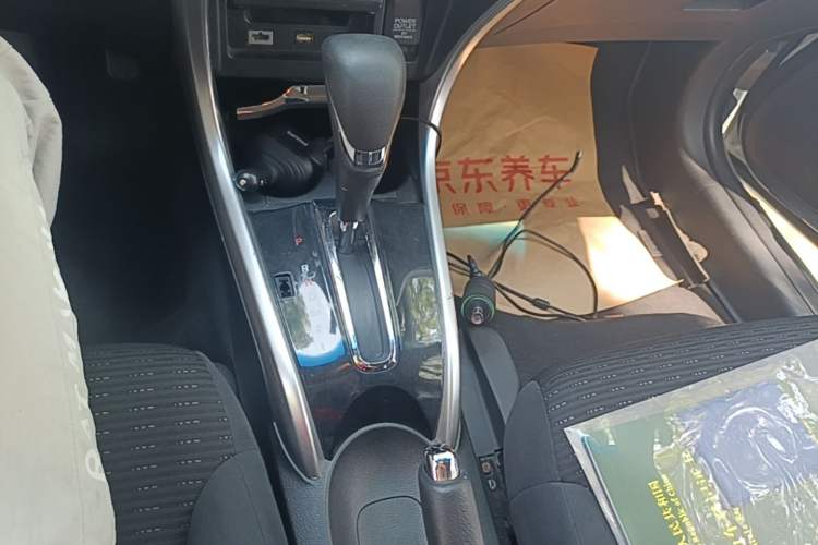 Used Honda Crider 2013 1.8L automatic luxury edition Gear Lever