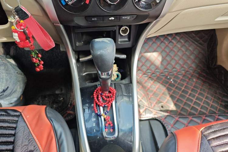 Used Honda Crider 2013 1.8L automatic comfort version Gear Lever