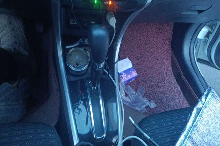 Used Honda Crider 2013 1.8L automatic luxury edition Gear Lever