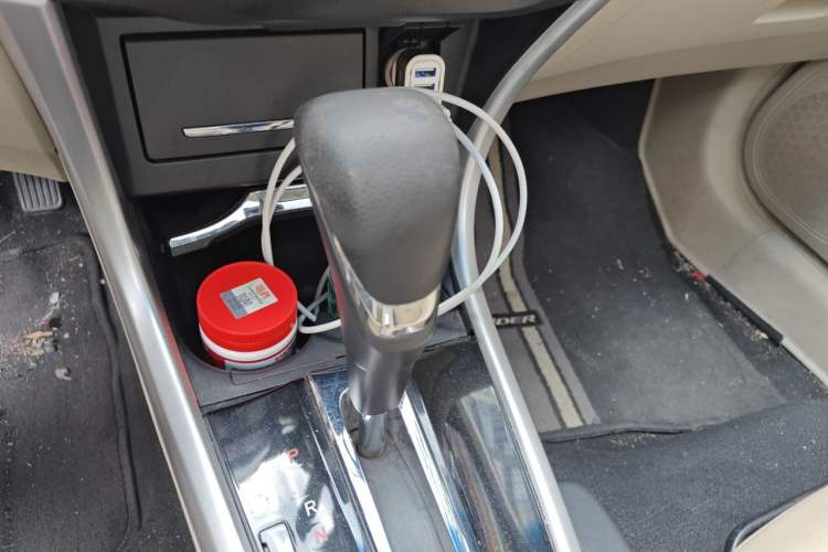 Used Honda Crider 2013 1.8L automatic luxury edition Gear Lever