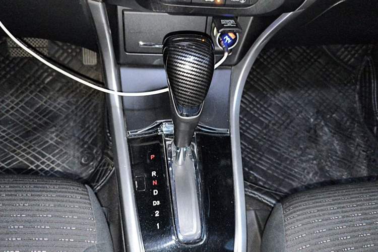 Used Honda Crider 2013 1.8L automatic luxury edition Gear Lever
