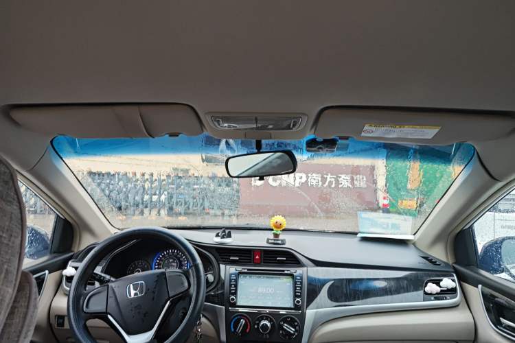 Used Honda Crider 2013 1.8L automatic comfort version Headliner