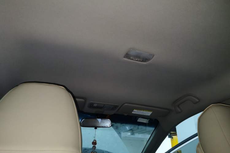 Used Honda Crider 2013 1.8L automatic comfort version Headliner