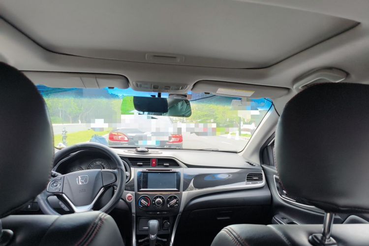 Used Honda Crider 2013 1.8L automatic luxury edition Headliner
