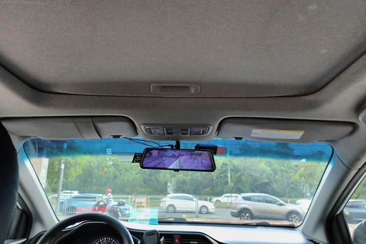 Used Honda Crider 2013 1.8L automatic luxury edition Headliner