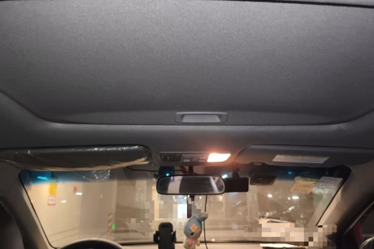 Used Honda Crider 2013 1.8L automatic luxury edition Headliner