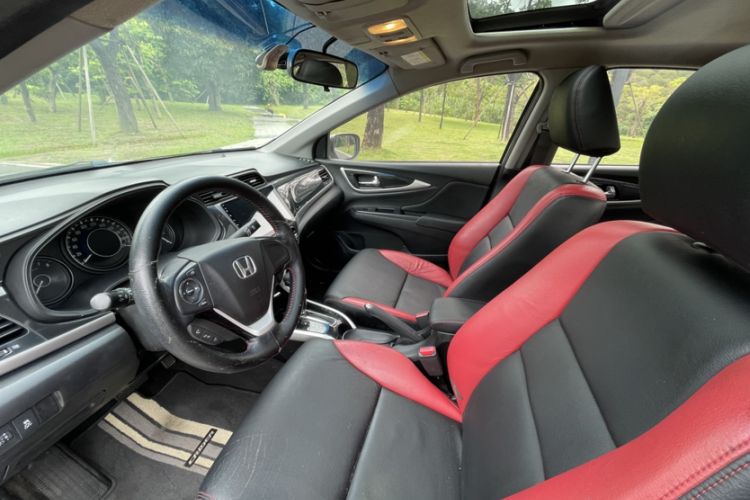 Used Honda Crider 2013 1.8L automatic luxury edition Interior 1