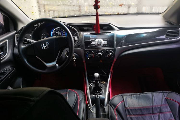Used Honda Crider 2013 1.8L manual Comfort version Interior 2